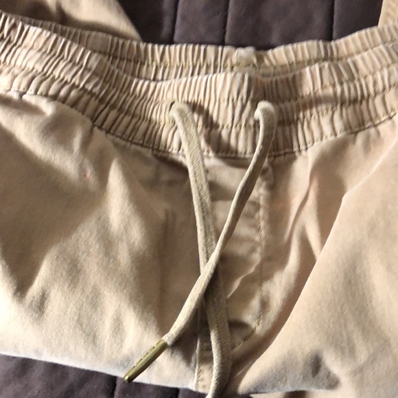 Never Lose Hedge tan elastic waist men’s pants, size small - Picture 2 of 7